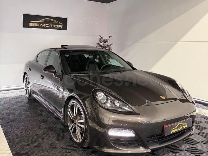 Usado Porsche Panamera Platinum Edition 250 CV (183 kW) 2013 Gris / plata Utilitario