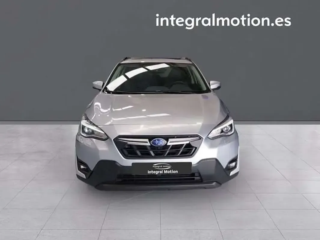 Usado Subaru XV 151 CV (111 kW) 2023 Gris SUV