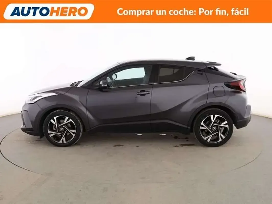 Usado Toyota C-HR Advance 122 CV (89 kW) 2022 Gris SUV