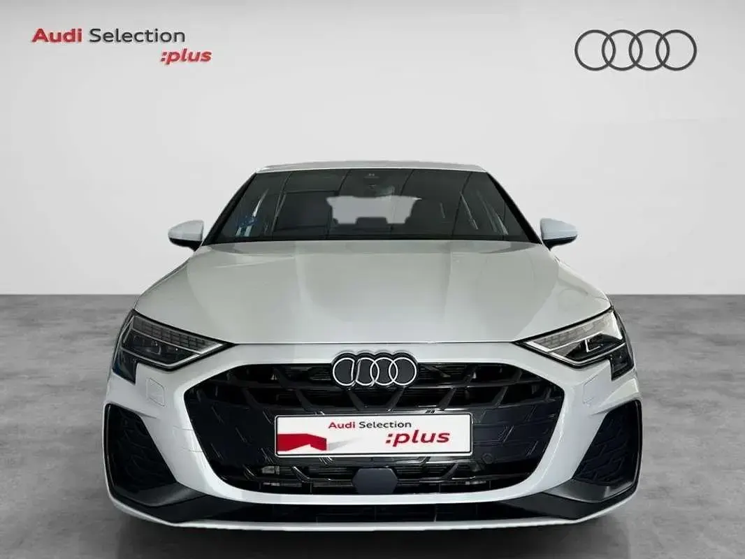 Usado Audi A3 Sportback e-tron S-Line 204 CV (150 kW) 2025 Blanco Utilitario