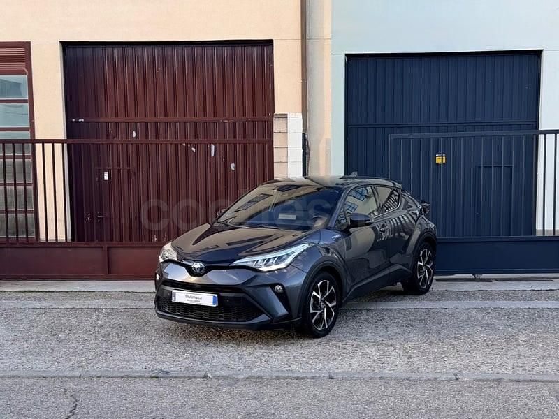 Usado Toyota C-HR Advance 122 CV (89 kW) 2019 Gris / plata SUV