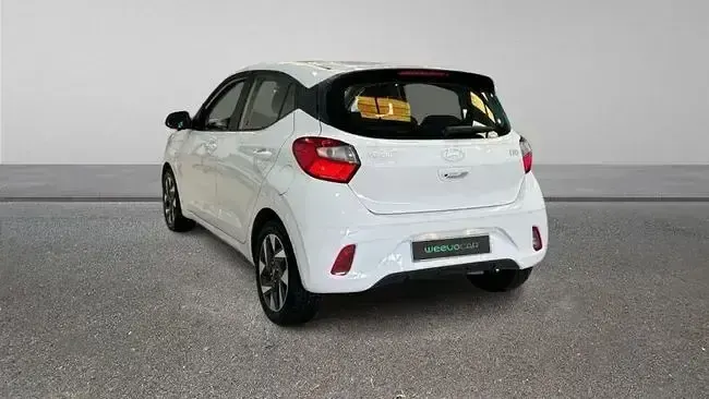 Usado Hyundai i10 67 CV (49 kW) 2024 Blanco Utilitario