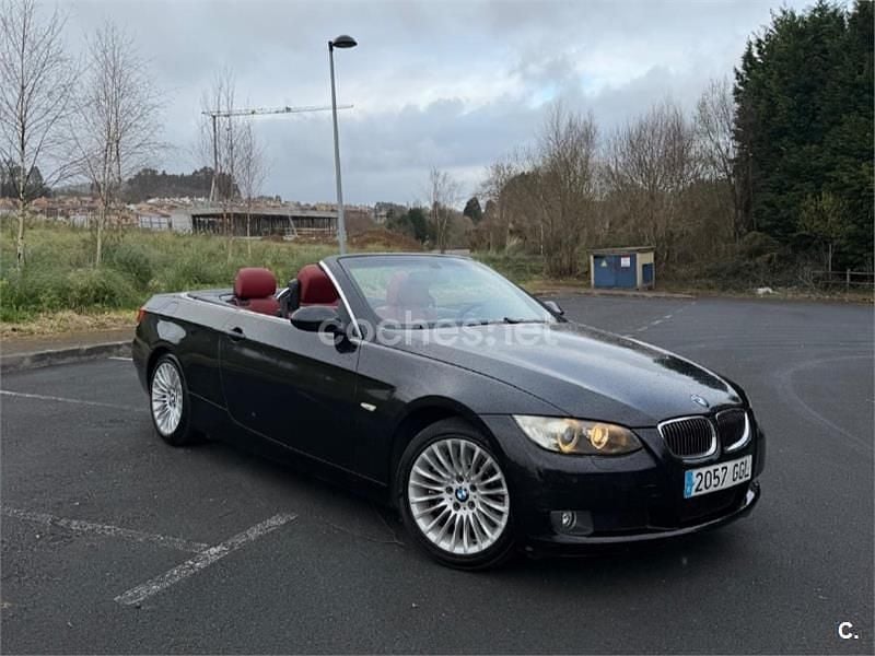 Usado BMW 330 Cabriolet 231 CV (169 kW) 2008 Negro Descapotable