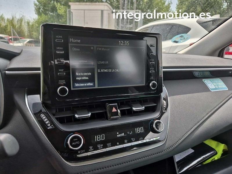 Usado Toyota Corolla Active 125 CV (91 kW) 2022 Blanco Berlina