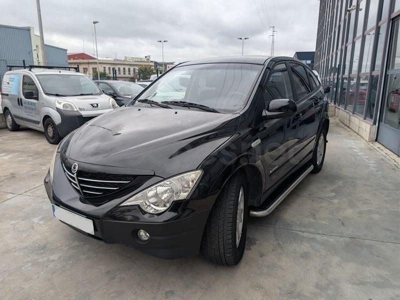 Usado Ssangyong (KGM) Actyon Limited 141 CV (103 kW) 2008 Negro SUV
