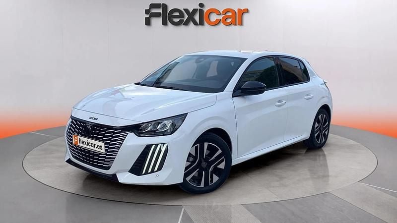 Usado Peugeot 208 Allure 102 CV (75 kW) 2024 Blanco Utilitario