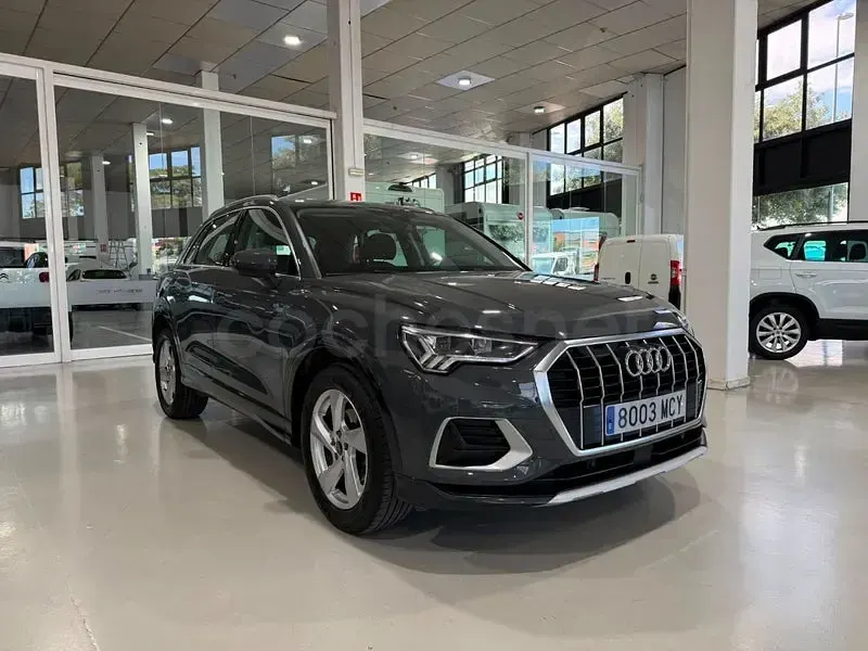 Usado Audi Q3 Advanced Plus 150 CV (110 kW) 2023 Gris / plata SUV