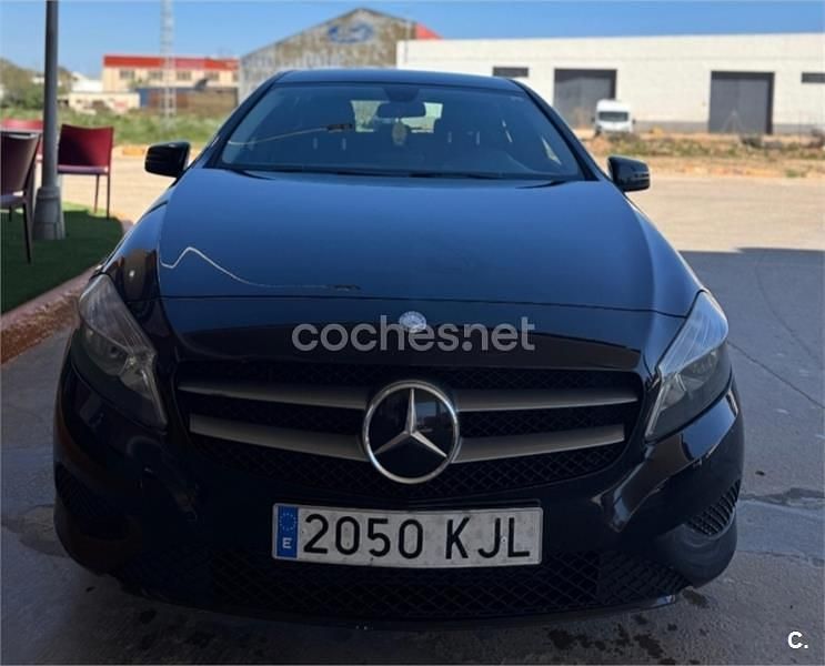 Negro Usado 2013 Mercedes A180 Urban Berlina | 7500 € (Un poco caro) - Imagen 1/4