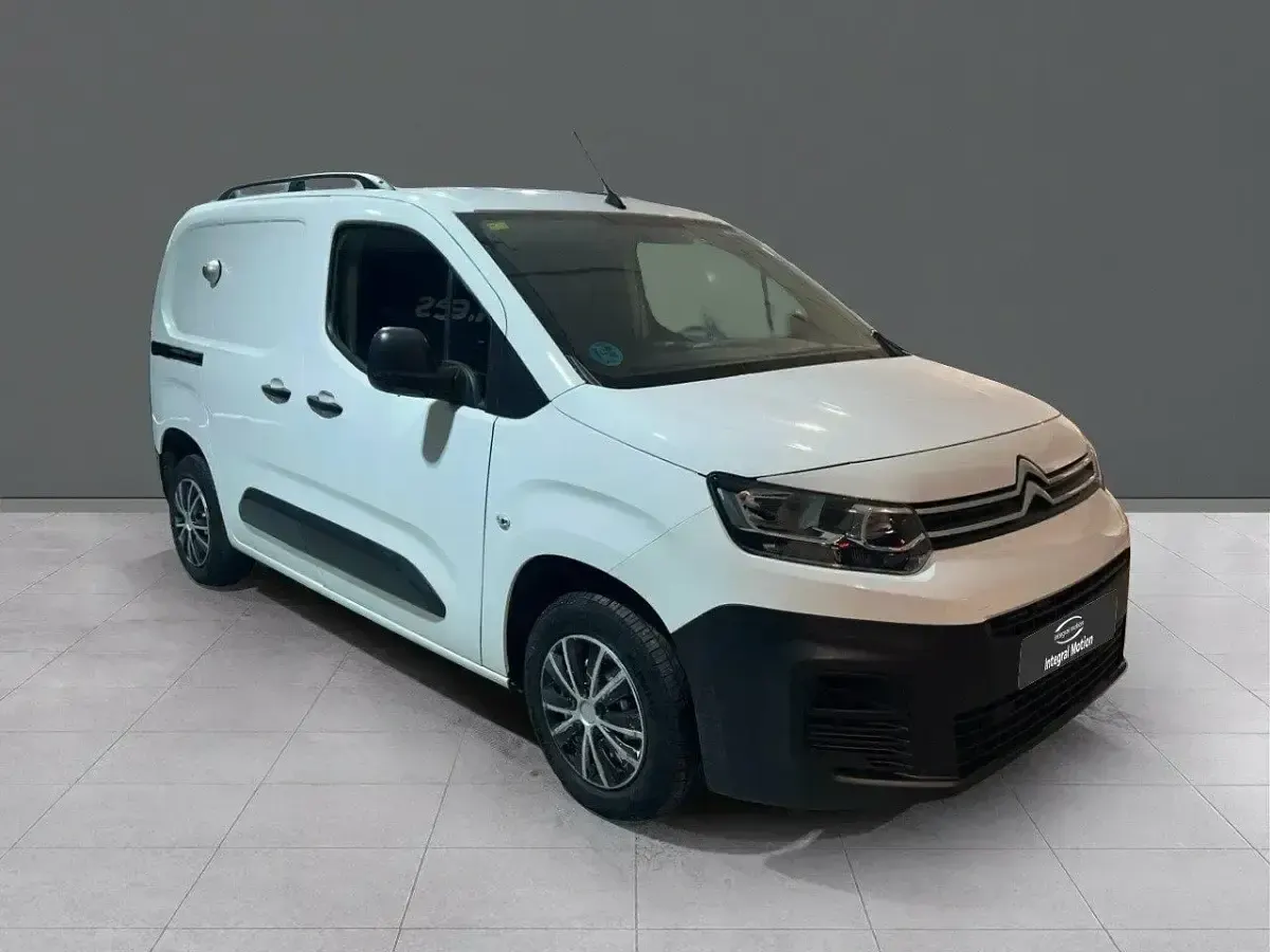 Usado Citroën Berlingo 76 CV (55 kW) 2020 Blanco Monovolumen