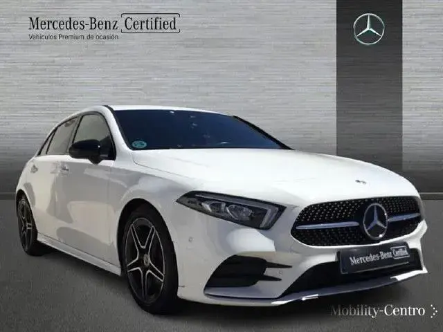 Usado Mercedes A200 AMG line 150 CV (110 kW) 2023 Blanco polar