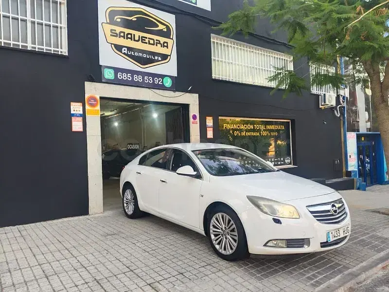 Usado Opel Insignia Excellence 160 CV (117 kW) 2012 Blanco Berlina
