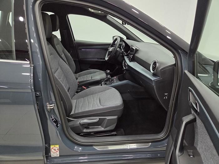 Usado Seat Arona Xperience 115 CV (84 kW) 2025 Azul SUV