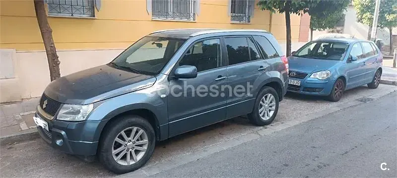 Usado Suzuki Grand Vitara 140 CV (102 kW) 2008 Gris / plata SUV