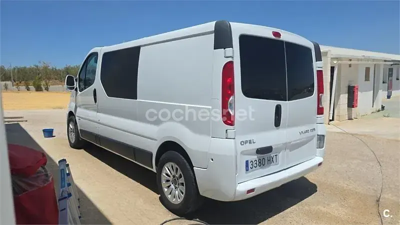 Usado Opel Vivaro 145 CV (106 kW) 2017 Blanco Monovolumen