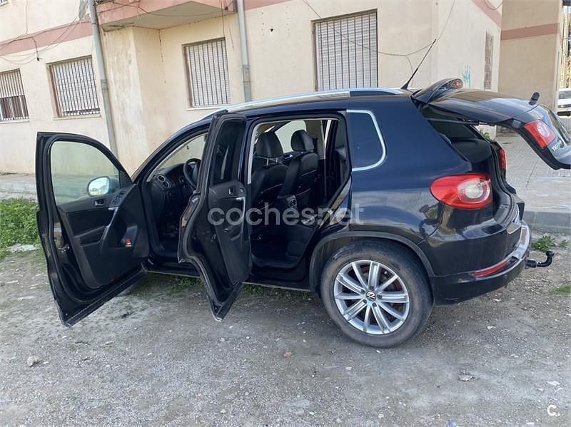 Usado VW Tiguan 140 HP (102 kW) 2008 Preto SUV