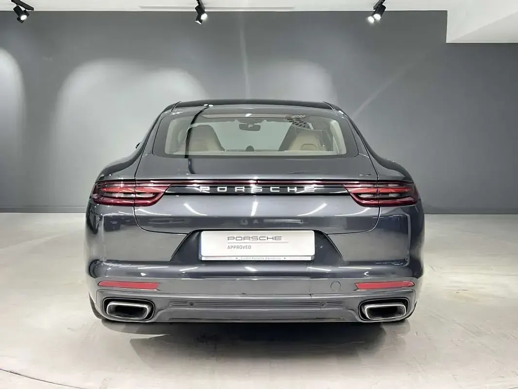 Usado Porsche Panamera 4 Executive 462 CV (339 kW) 2017 Gris Utilitario