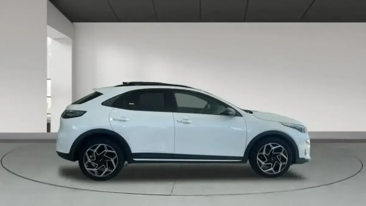 Usado Kia XCeed GT-Line 160 HP (117 kW) 2023 Branco SUV