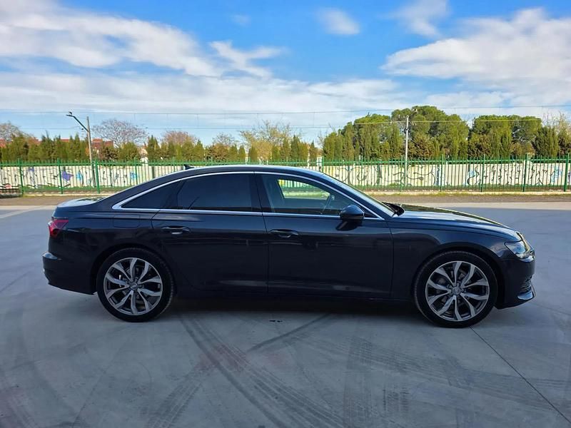 Usado Audi A6 S-Line 204 CV (150 kW) 2022 Gris / plata Berlina