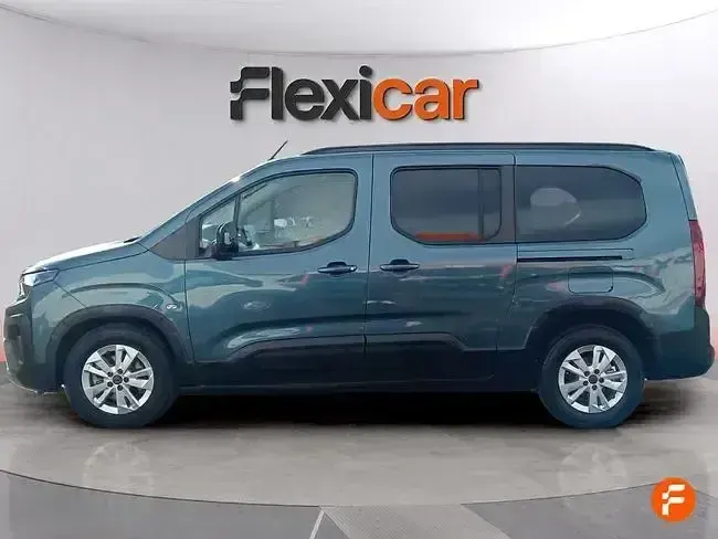 Usado Peugeot Rifter Allure 130 CV (95 kW) 2024 Azul Monovolumen