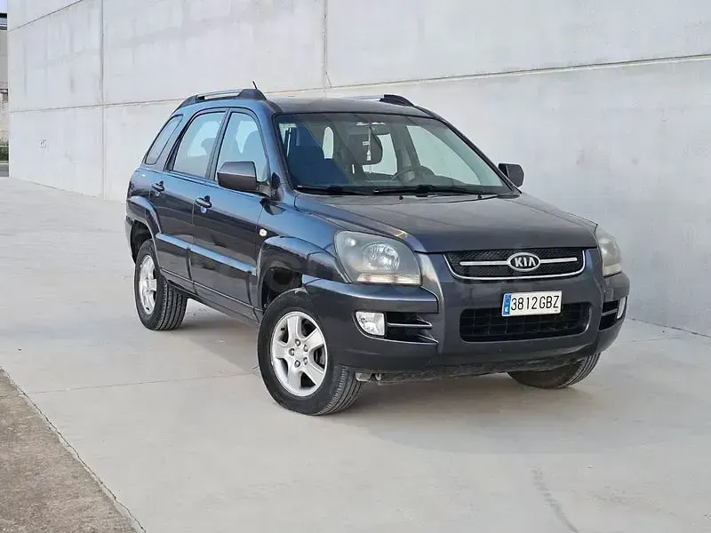 Usado Kia Sportage 142 CV (104 kW) 2010 Gris / plata SUV