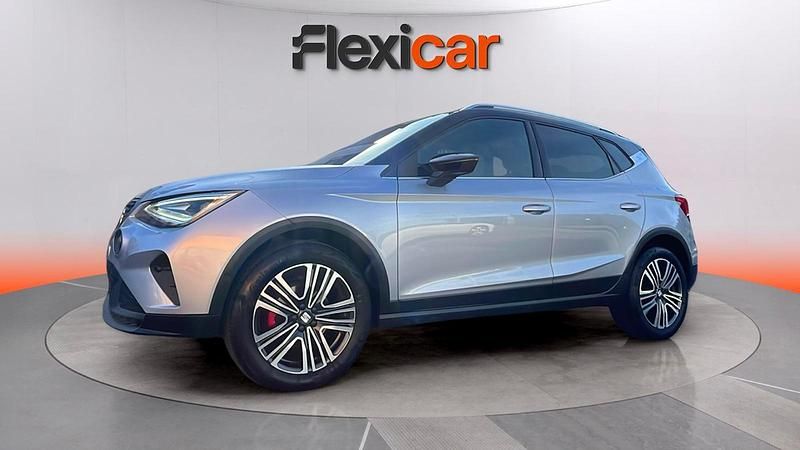 Usado Seat Arona FR 116 CV (85 kW) 2024 Gris SUV