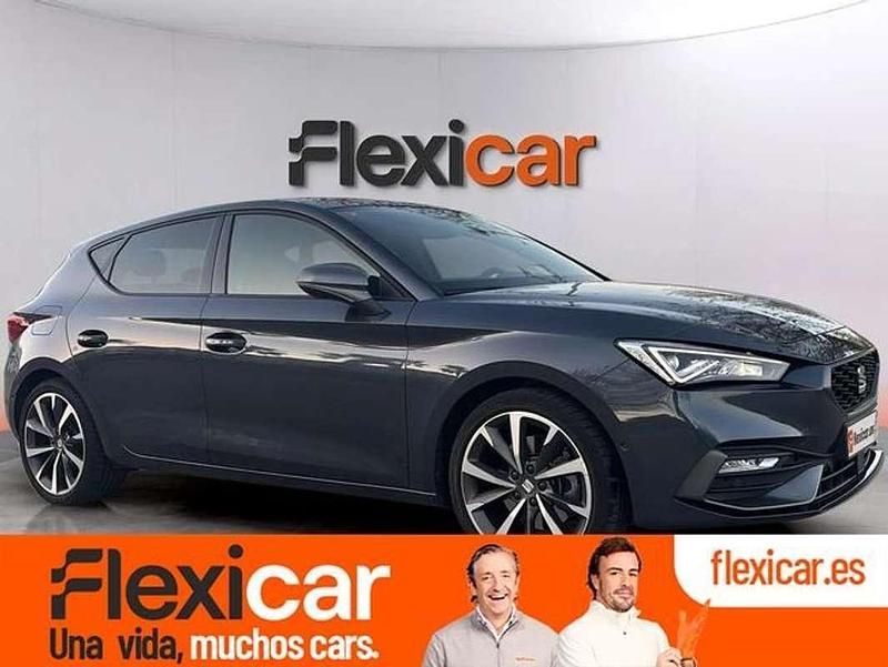 Usado Seat Leon FR 150 CV (110 kW) 2021 Gris Berlina