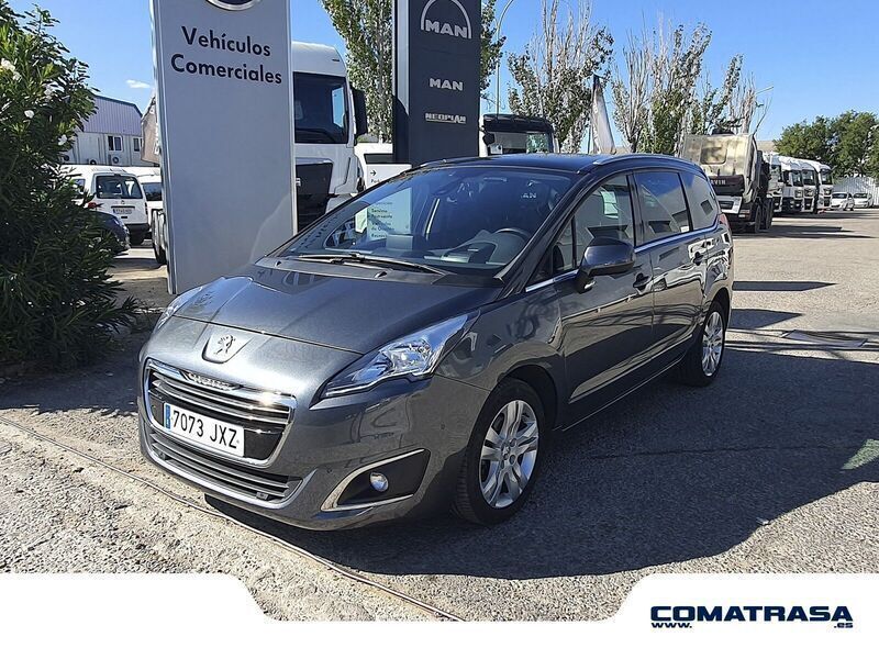 Gris Usado 2016 Peugeot 5008 Allure Monovolumen | 11.979 € (Precio justo) - Imagen 1/4