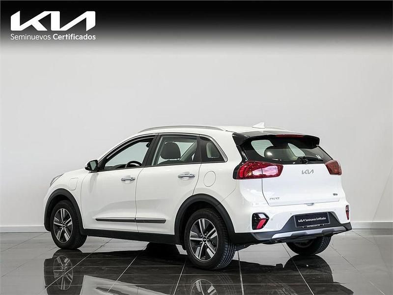Usado Kia Niro 141 CV (103 kW) 2021 Blanco SUV
