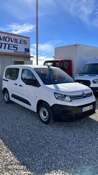 Usado Citroën Berlingo Live 76 CV (55 kW) 2019 Blanco Monovolumen
