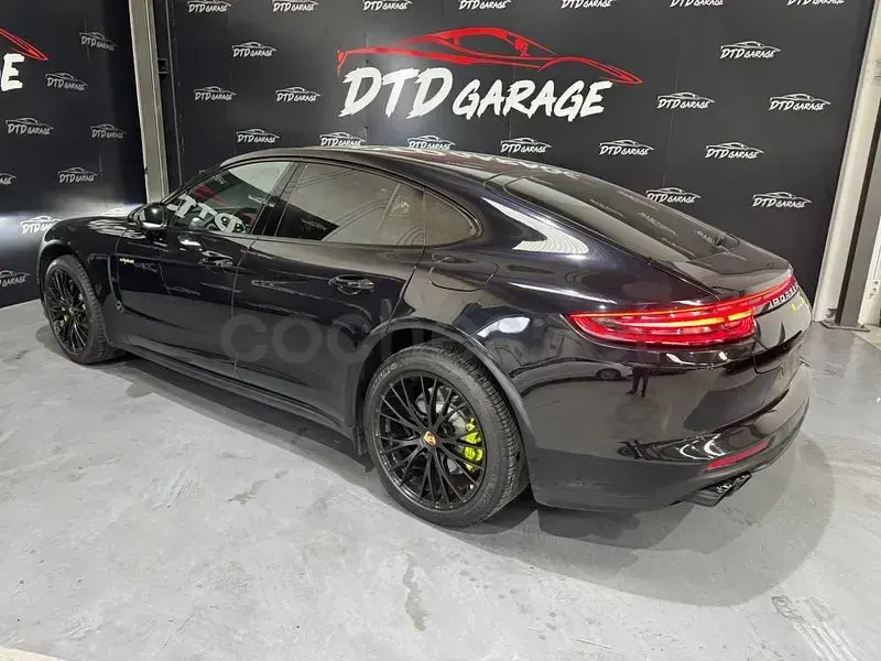 Usado Porsche Panamera 4 462 CV (339 kW) 2018 Negro Utilitario