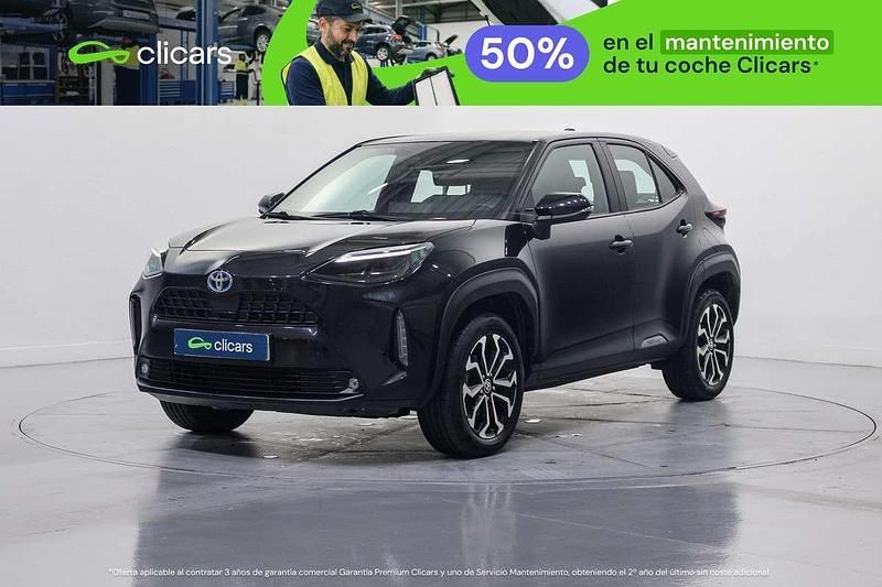 Usado Toyota Yaris Cross Style 91 CV (66 kW) 2022 Negro SUV