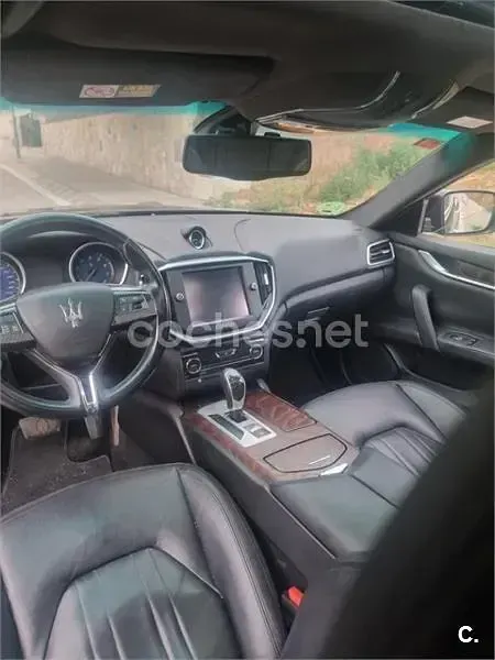 Usado Maserati Ghibli 410 CV (301 kW) 2015 Negro Berlina