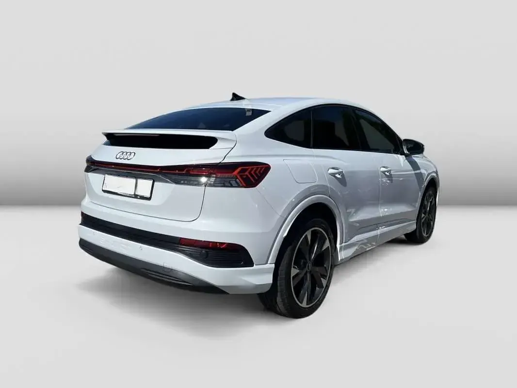 Usado Audi Q4 Sportback e-tron Advanced Plus 125 kW (170 CV) 2022 Gris SUV