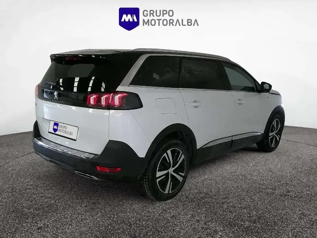Usado Peugeot 5008 GT 131 CV (96 kW) 2021 Blanco SUV