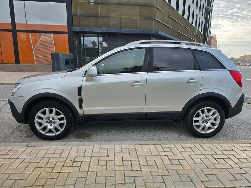 Usado Opel Antara Energy 150 CV (110 kW) 2010 Gris / plata SUV