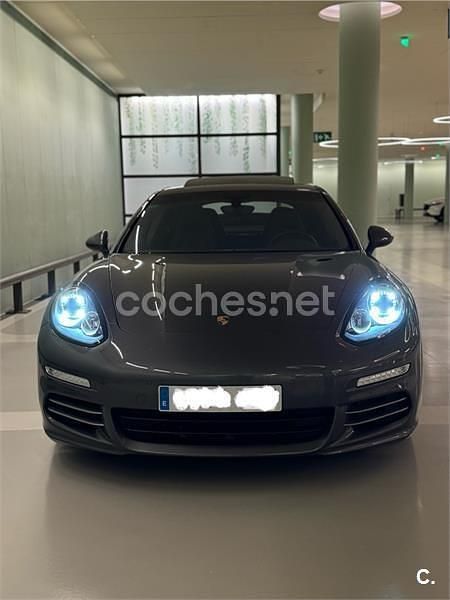 Usado Porsche Panamera 420 CV (308 kW) 2013 Gris / plata Utilitario