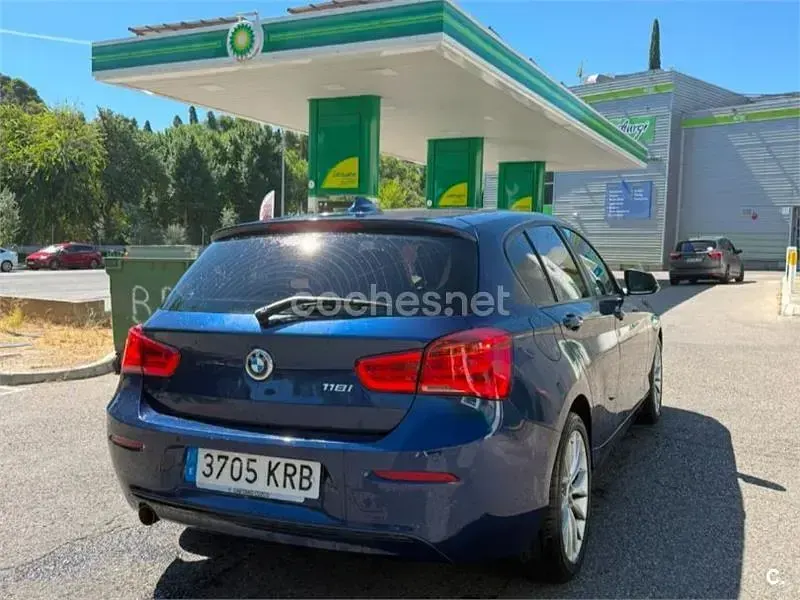 Usado BMW 118 Comfort Edition 136 CV (100 kW) 2018 Azul Berlina