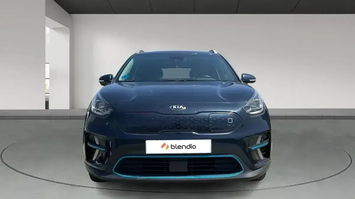 Usado Kia e-Niro 150 kW (204 CV) 2022 Azul SUV