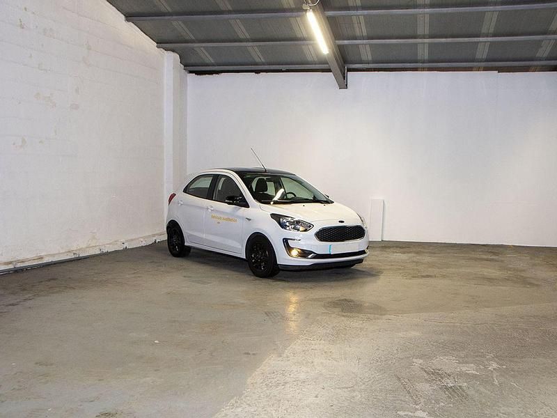 Usado Ford Ka 85 CV (62 kW) 2019 Blanco Utilitario