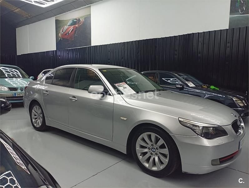 Usado BMW 520 177 CV (130 kW) 2009 Gris / plata Berlina