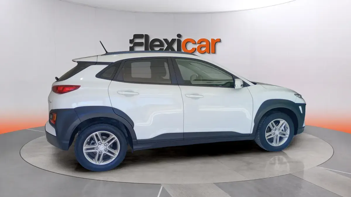 Usado Hyundai Kona 120 CV (88 kW) 2018 Blanco SUV