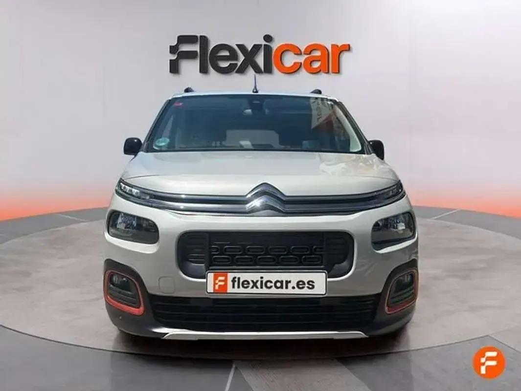 Usado Citroën Berlingo Shine 131 CV (96 kW) 2020 Beige Monovolumen