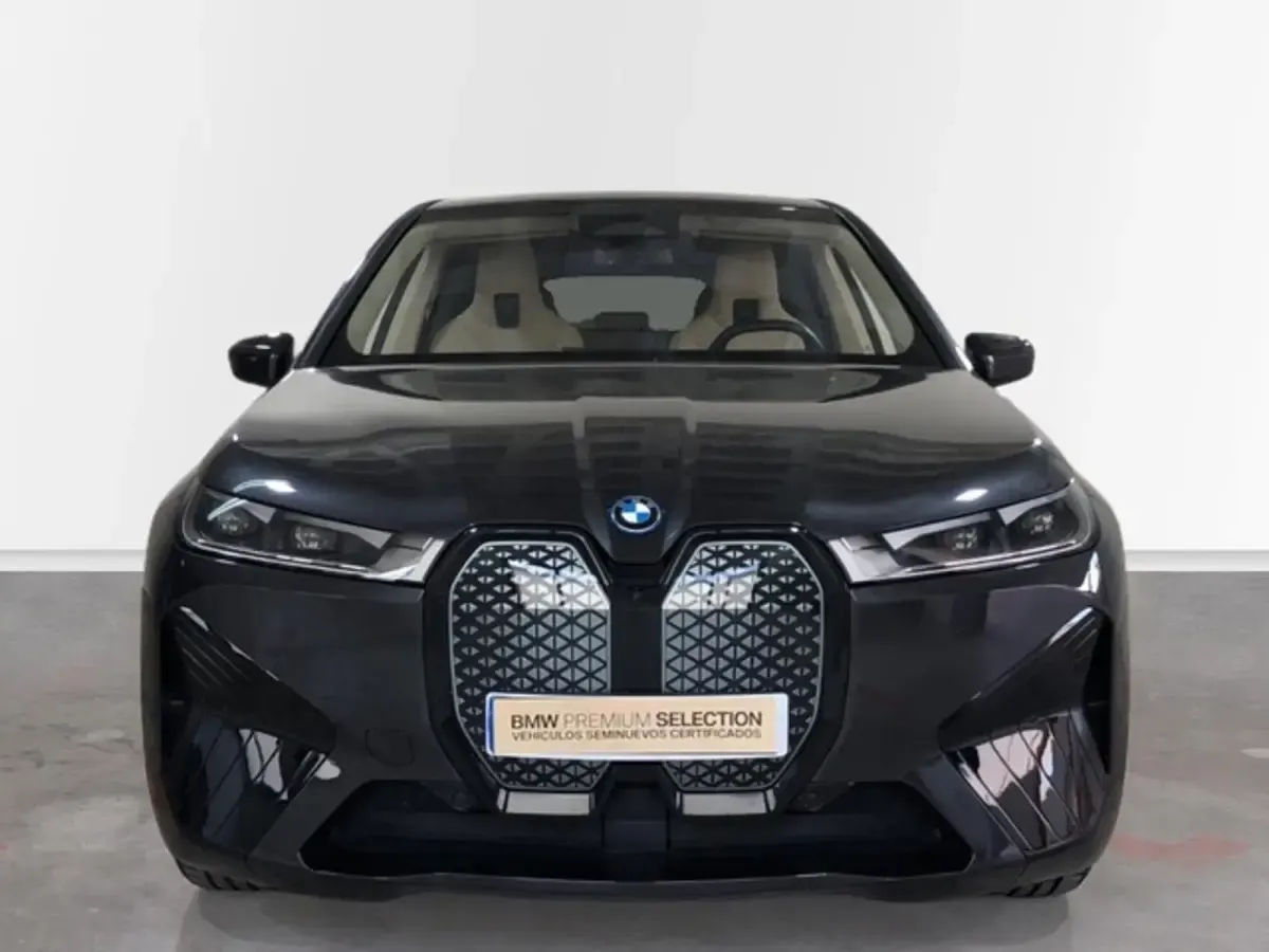 Usado BMW iX Comfort Edition 239 kW (326 CV) 2022 Gris SUV
