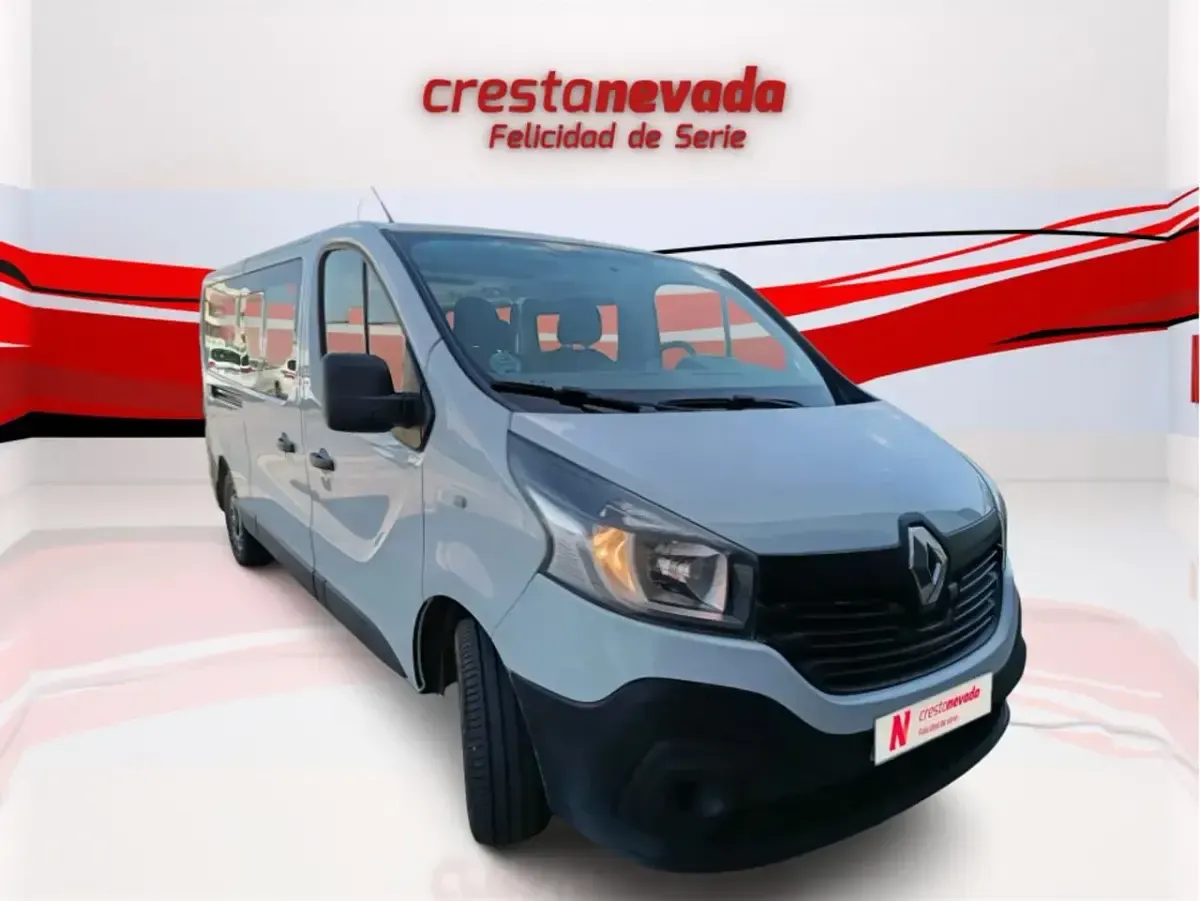 Usado Renault Trafic 121 CV (88 kW) 2018 Blanco Monovolumen