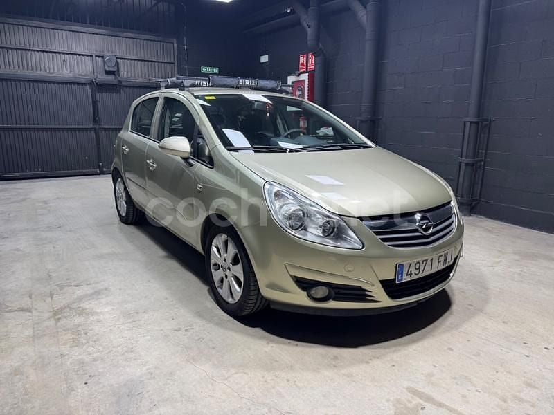 Usado Opel Corsa Cosmo 80 CV (58 kW) 2007 Beige Utilitario