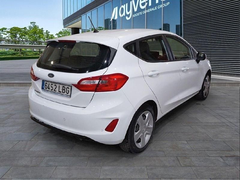 Usado Ford Fiesta Trend 100 CV (73 kW) 2019 Blanco Utilitario
