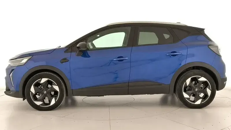 Usado Renault Captur Techno 100 CV (73 kW) 2025 Azul SUV