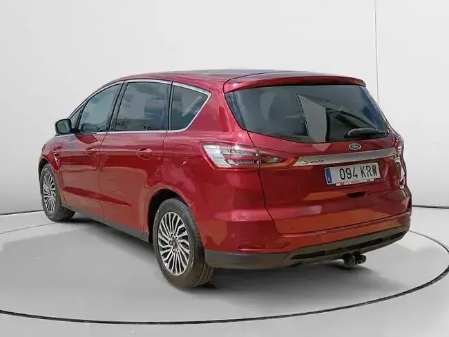 Usado Ford S-MAX Titanium 150 CV (110 kW) 2018 Rojo Monovolumen