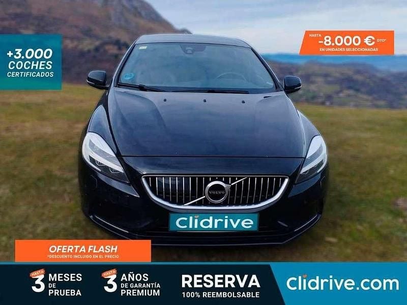 Negro Usado 2017 Volvo V40 Momentum Utilitario | 15.290 € (Precio justo) - Imagen 1/3