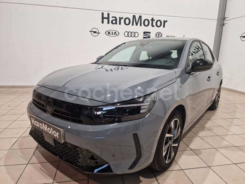 Usado Opel Corsa 100 CV (73 kW) 2024 Gris / plata Berlina